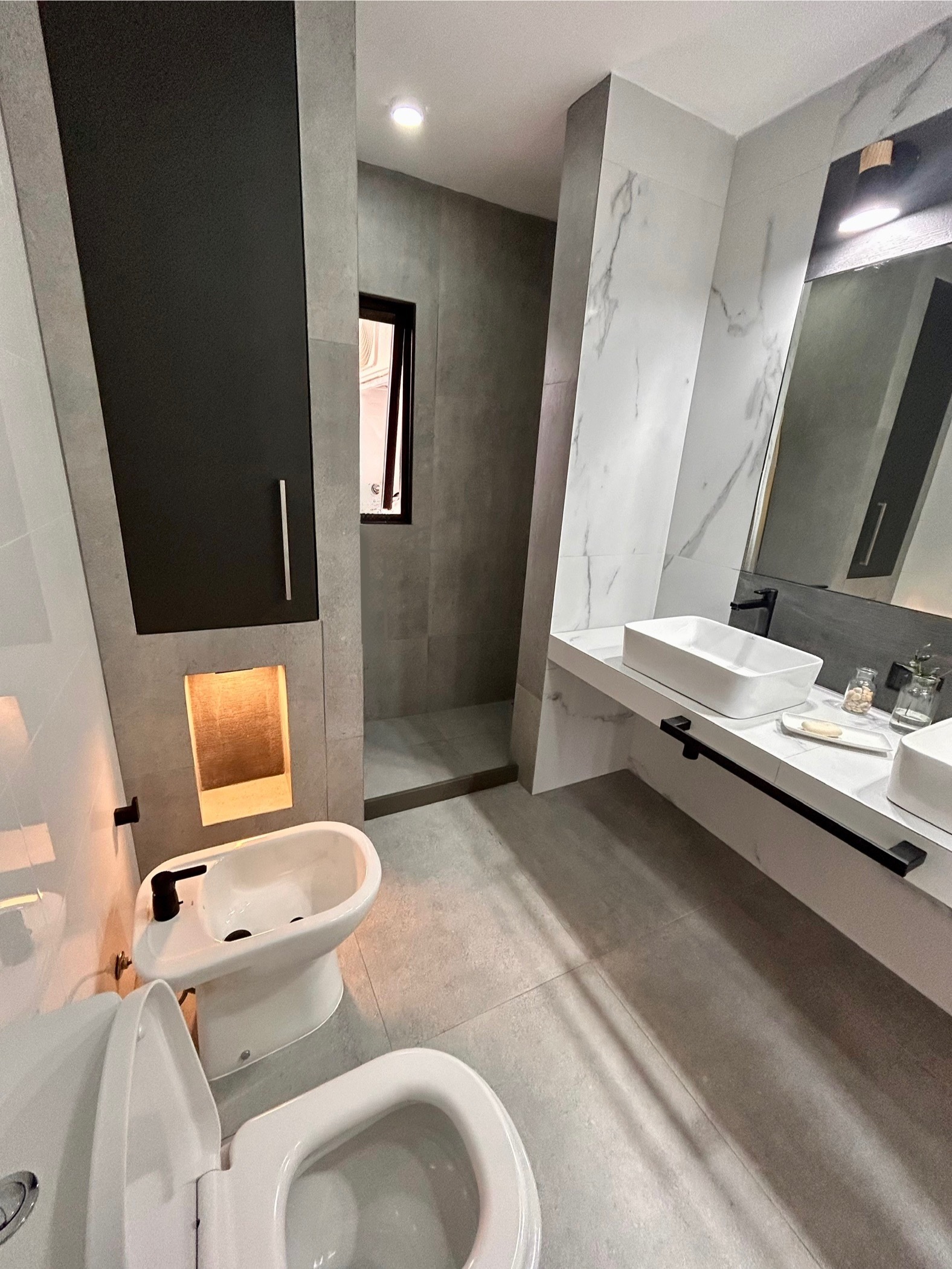 Baño completo con ducha walk-in